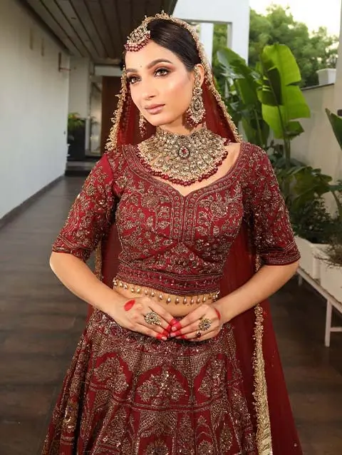 Professional bridal makeup artist in Lucknow