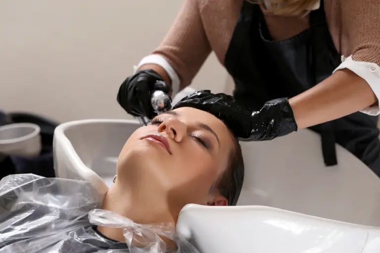 Salon Care  service in Lucknow